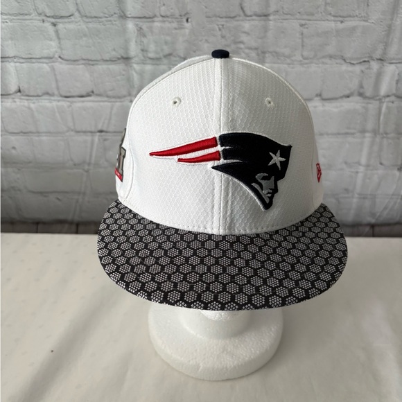 New England Patriots Superbowl LI New Era 9Fifty SnapBack Hat Cap - Picture 1 of 8